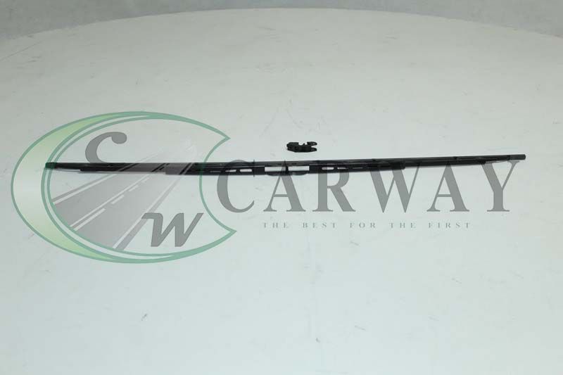 Щетка стеклоочистителя 700 мм 28/700 CARWAY