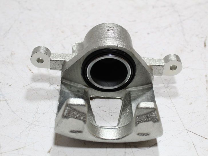 Цилиндр тормозной передний Lanos 13 левый (суппорт голый) 96273700 Flagmus фото 5