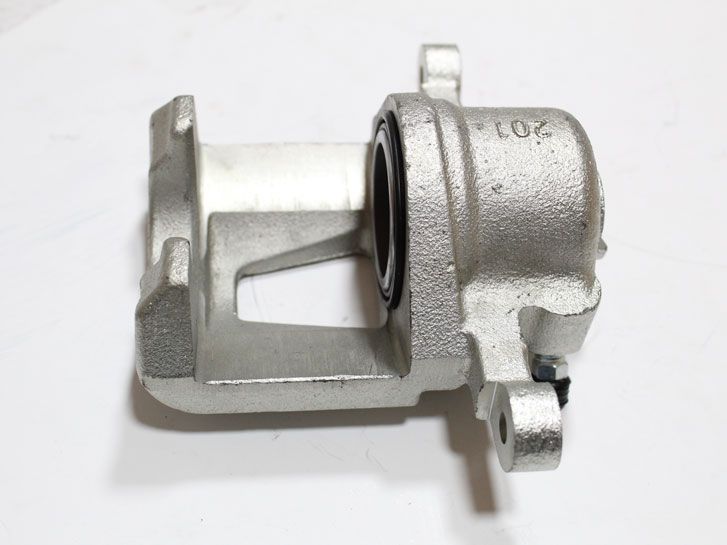 Цилиндр тормозной передний Lanos 13 правый (суппорт голый) 96273701 Flagmus