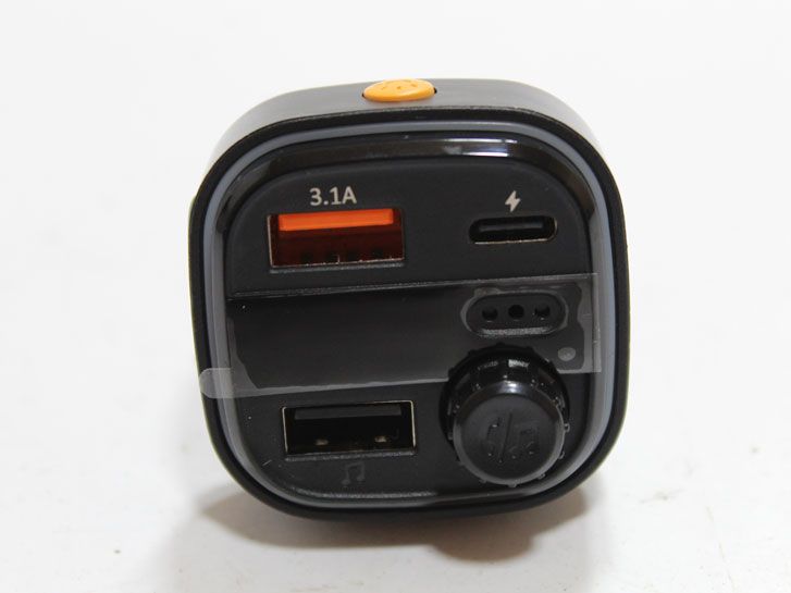 Зарядное устройство для телефона 12-24V, 2 USB 3.1А+PD+ MP3 Player+ U-disk+режим переключения света