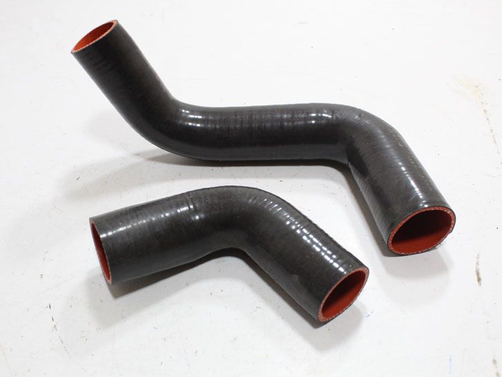 Патрубок интеркулера широкий FORD CMAX 1.6 TDCI 2007-2010, FORD FOCUS CMAX 1.6 TDCI 2003-2007 силикон 6M516K863GA SHIKOO силик