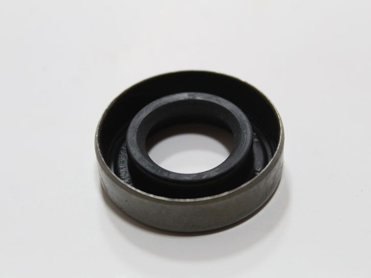 Сальник рулевой колонки  ВАЗ 2101-07 малый (червяка) 2101-3401026 Кременчуг