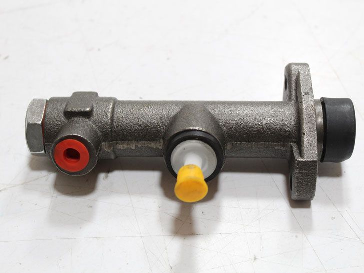 Цилиндр сцепления главный ВАЗ 2101-2107 2101-1602610 SKADI