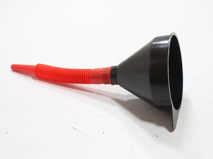 Лейка пластиковая с сеткой (носик гофра)