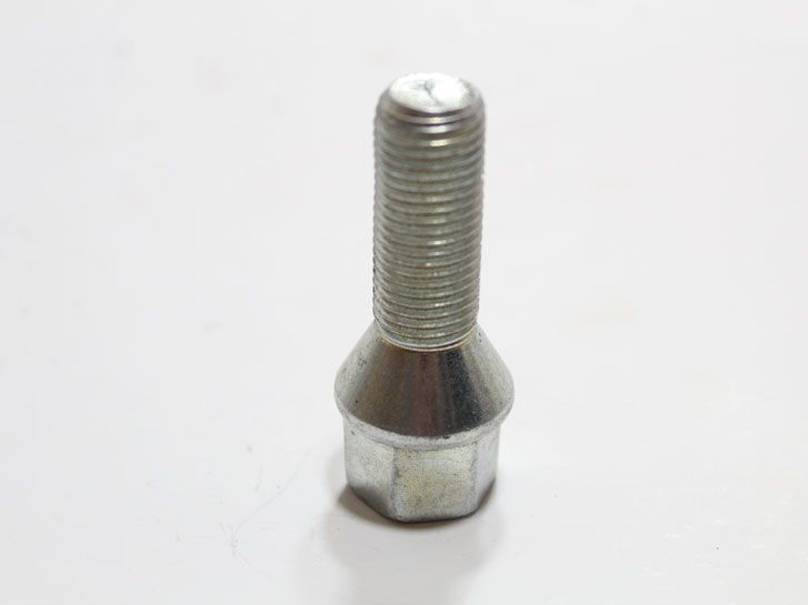 Болт 14x33 колеса иномарки удлиненный, (кл 19) 00356-7046300