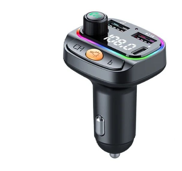 Зарядное устройство для телефона 12-24V,2 USB 3.1А+Type-C + U-disk+режим переключения света (7+1)+режим телефона