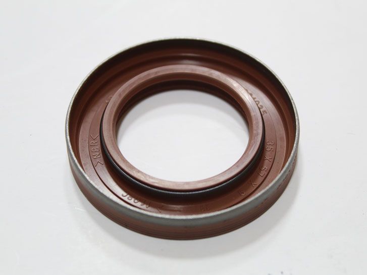 Сальник привода ВАЗ 2110-12,2108-2109 левый 2110-2301035Р CS-20