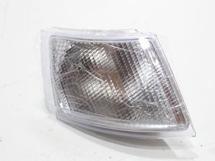 Указатель поворота ВАЗ 2110-2112 белый правый 2110-3711160 33 STANDART