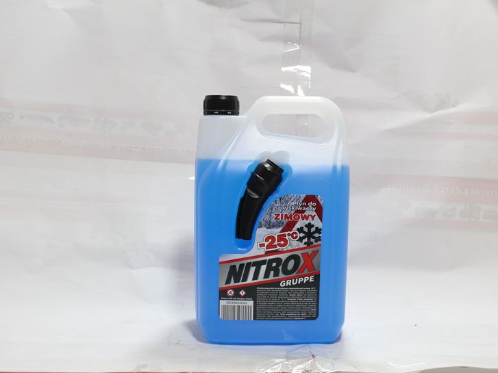Жидкость в бачок омывателя (4 л) (-25 С) море канистра с лейкой
