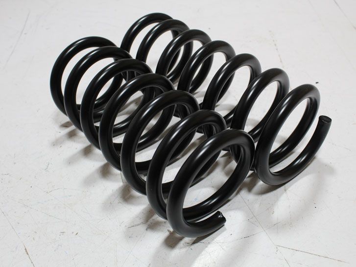 Пружины передние  ВАЗ 2121 AT 2912-021SP