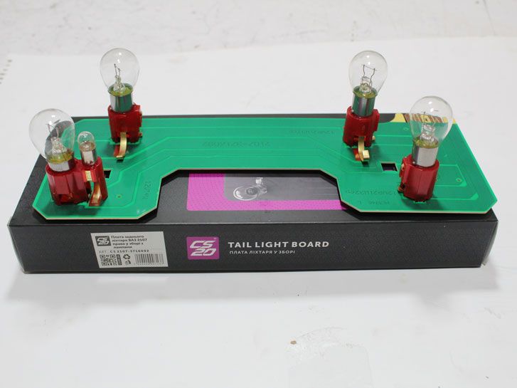 Плата заднего фонаря ВАЗ 2107 правая в сборе с лампами CS-20 фото 2