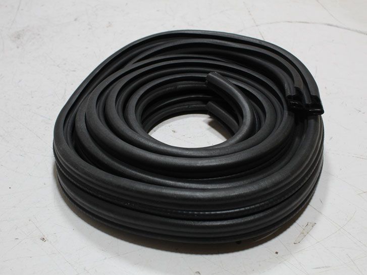 Уплотнитель двери ВАЗ 2108,13,Таврия CS-20